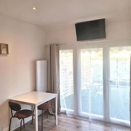 Studio Cosy Avec Terrasse St Barthelemy Saint-Barthelemy-d'Anjou Exterior foto
